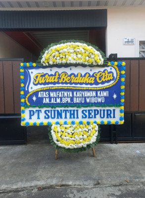 Papan Bunga Duka di Pagutan Timur