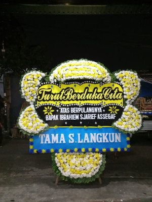 Papan Bunga Duka di Pagutan Timur